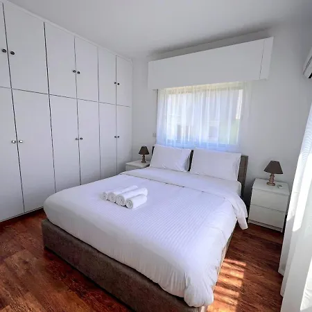 Apartment Hawaii Suntan 3 Bedroom Seaside Limassol